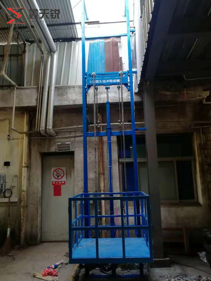 南昌导轨式升降货梯